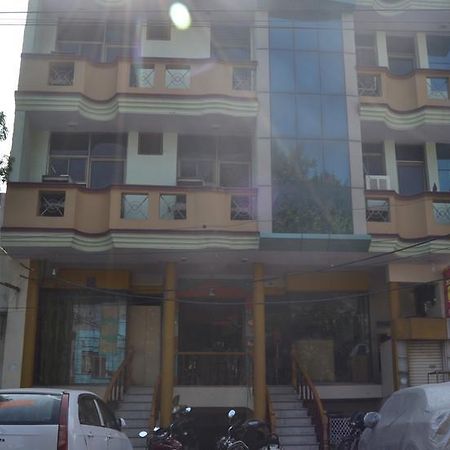 Kanchan Hotel Kota  Bagian luar foto
